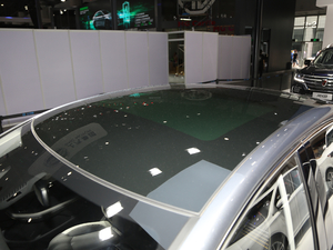 2020300TGI ԄˬĻ{Supreme ^