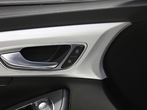 2020300TGI ԄˬĻ{Supreme g