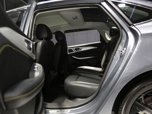 2020300TGI ԄˬĻ{Supreme g