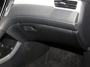 2020300TGI ԄˬĻ{Supreme g