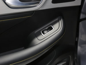 2020300TGI ԄˬĻ{Supreme п؅^