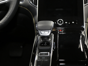 2020300TGI ԄˬĻ{Supreme п؅^