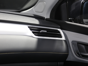 2020300TGI ԄˬĻ{Supreme п؅^