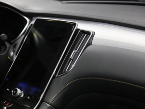 2020300TGI ԄˬĻ{Supreme п؅^