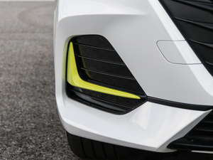 2020300TGI ԄˬĻ{Supreme ^