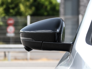 2020300TGI ԄˬĻ{Supreme ^