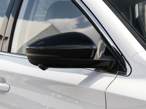 2020300TGI ԄˬĻ{Supreme ^