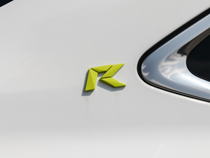 2020300TGI ԄˬĻ{Supreme ^