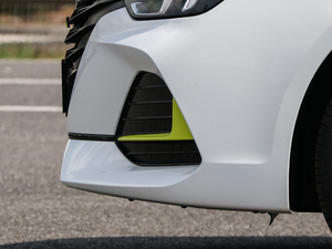 2020300TGI ԄˬĻ{Supreme ^