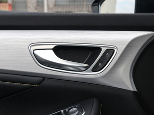 2020300TGI ԄˬĻ{Supreme g