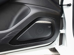 2020300TGI ԄˬĻ{Supreme g