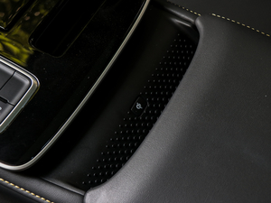 2020300TGI ԄˬĻ{Supreme п؅^