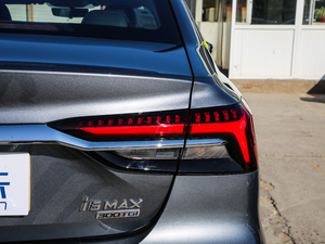 2020300TGI ԄˬĻ{Supreme β