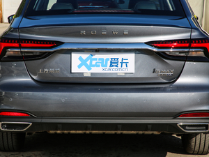 2020300TGI ԄˬĻ{Supreme ^