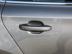 2020300TGI ԄˬĻ{Supreme ^