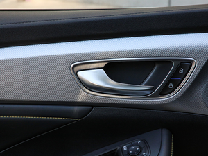 2020300TGI ԄˬĻ{Supreme g