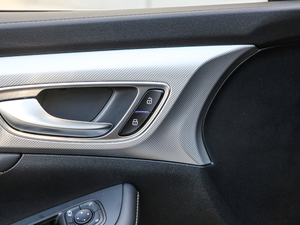 2020300TGI ԄˬĻ{Supreme g