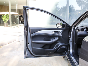 2020300TGI ԄˬĻ{Supreme {λ܇T