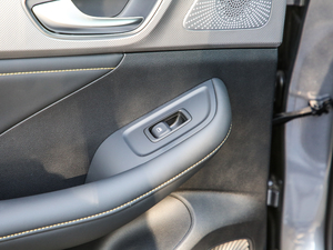 2020300TGI ԄˬĻ{Supreme g