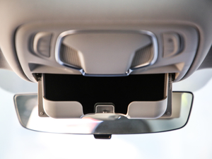 2020300TGI ԄˬĻ{Supreme g