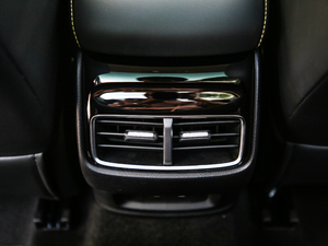 2020300TGI ԄˬĻ{Supreme g