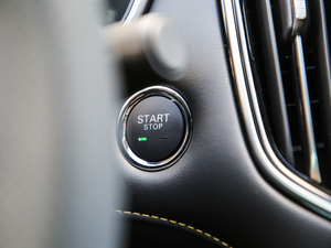 2020300TGI ԄˬĻ{Supreme п؅^