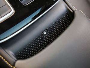 2020300TGI ԄˬĻ{Supreme п؅^(q)