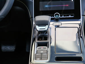 2020300TGI ԄˬĻ{Supreme п؅^(q)