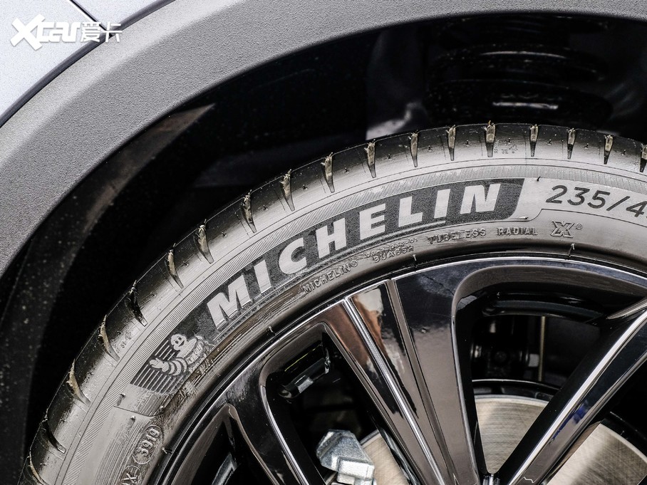 2020sRX5 PLUS 300TGI Ԅ(dng)Ali(gu)s