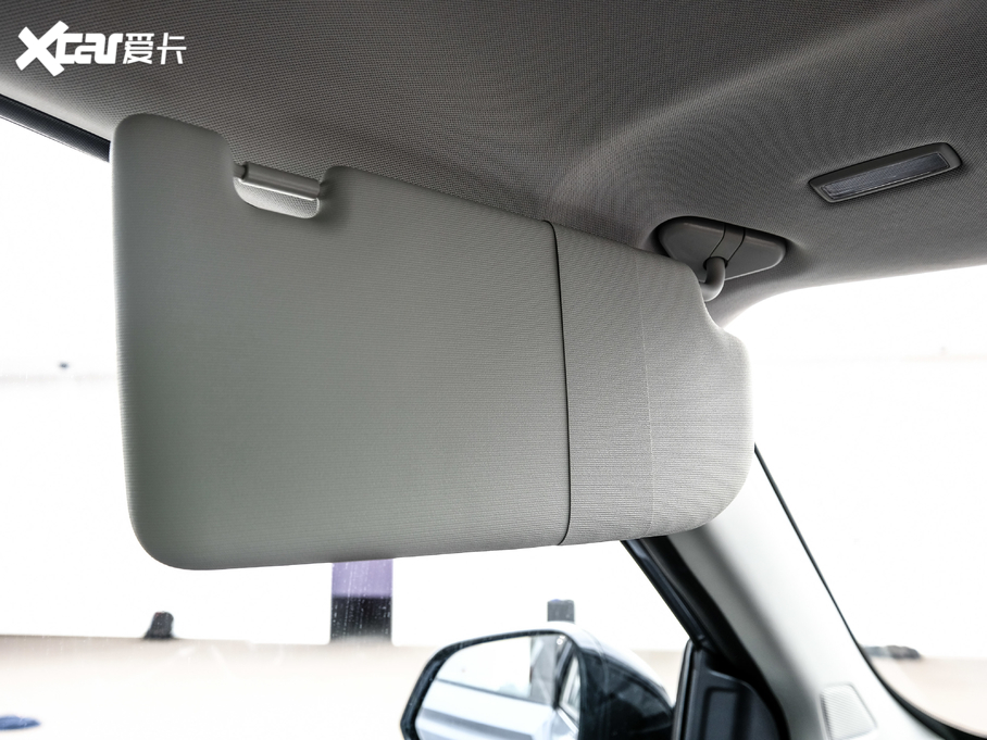 2020sRX5 PLUS 300TGI ԄAlis