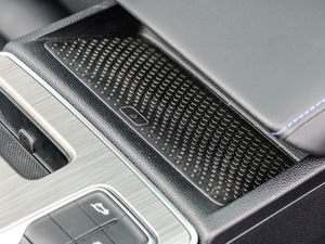 2020PLUS 300TGI ԄAlis g