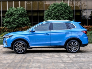 2020PLUS 300TGI ԄAlis (c)