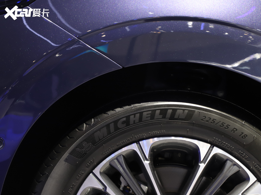 2021siMAX8 400TGI Supremeϵ 