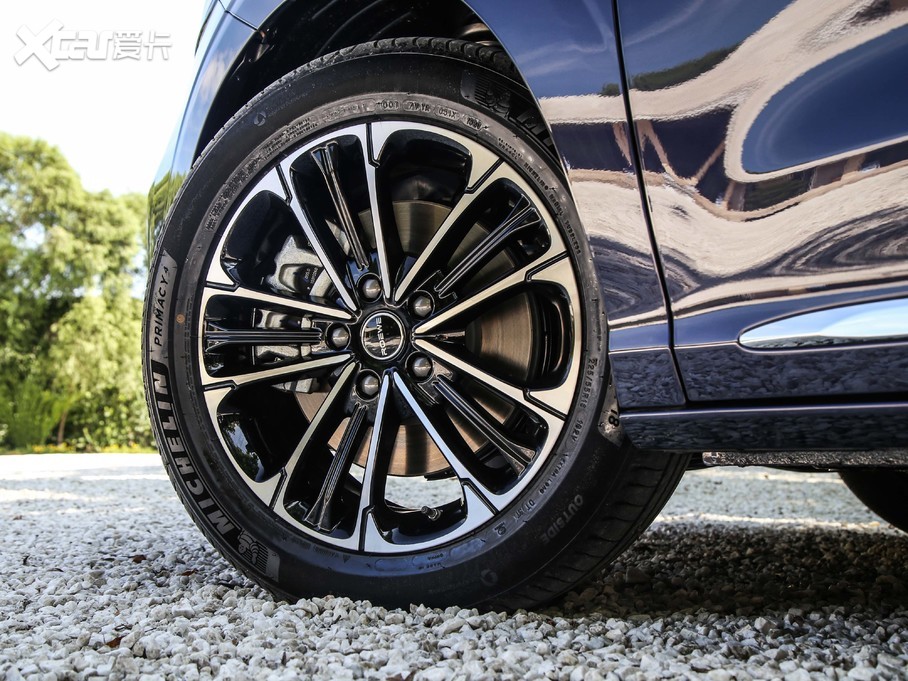 2021siMAX8 400TGI Supremeϵ 