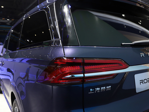 2021400TGI Supremeϵ  ^