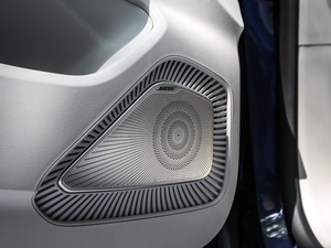 2021400TGI Supremeϵ  g