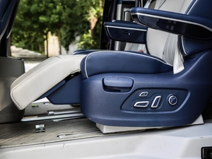 2021400TGI Supremeϵ  g