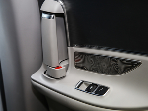 2021400TGI Supremeϵ  g