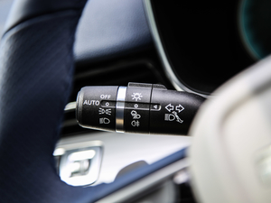 2021400TGI Supremeϵ  п؅^