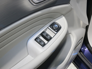 2021400TGI Supremeϵ  п؅^