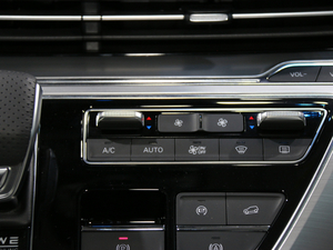 2021400TGI Supremeϵ  п؅^