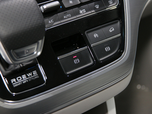 2021400TGI Supremeϵ  п؅^