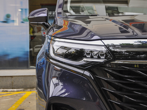 2021400TGI Supremeϵs ^