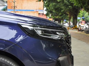 2021400TGI Supremeϵs ^