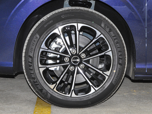 2021400TGI Supremeϵs ݆Ȧ