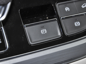 2021400TGI Supremeϵs v܇Ƅ