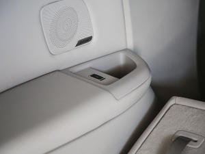 2021400TGI Supremeϵs g