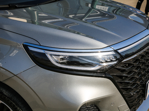 2021400TGI Supremeϵs ^