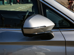 2021400TGI Supremeϵs ^