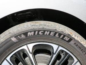 2021400TGI Supremeϵs ݆̥Ʒ